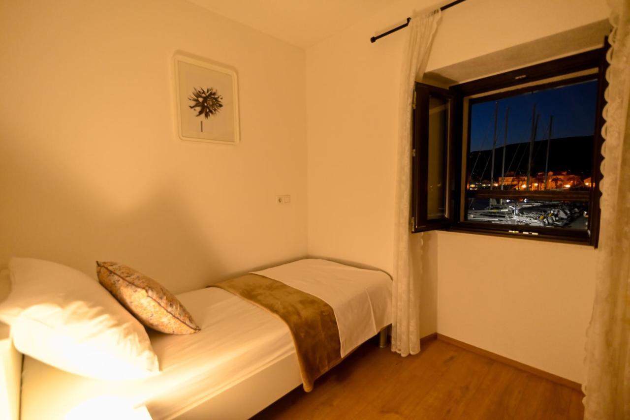 Apartman Ciciliani Trogir Exterior photo
